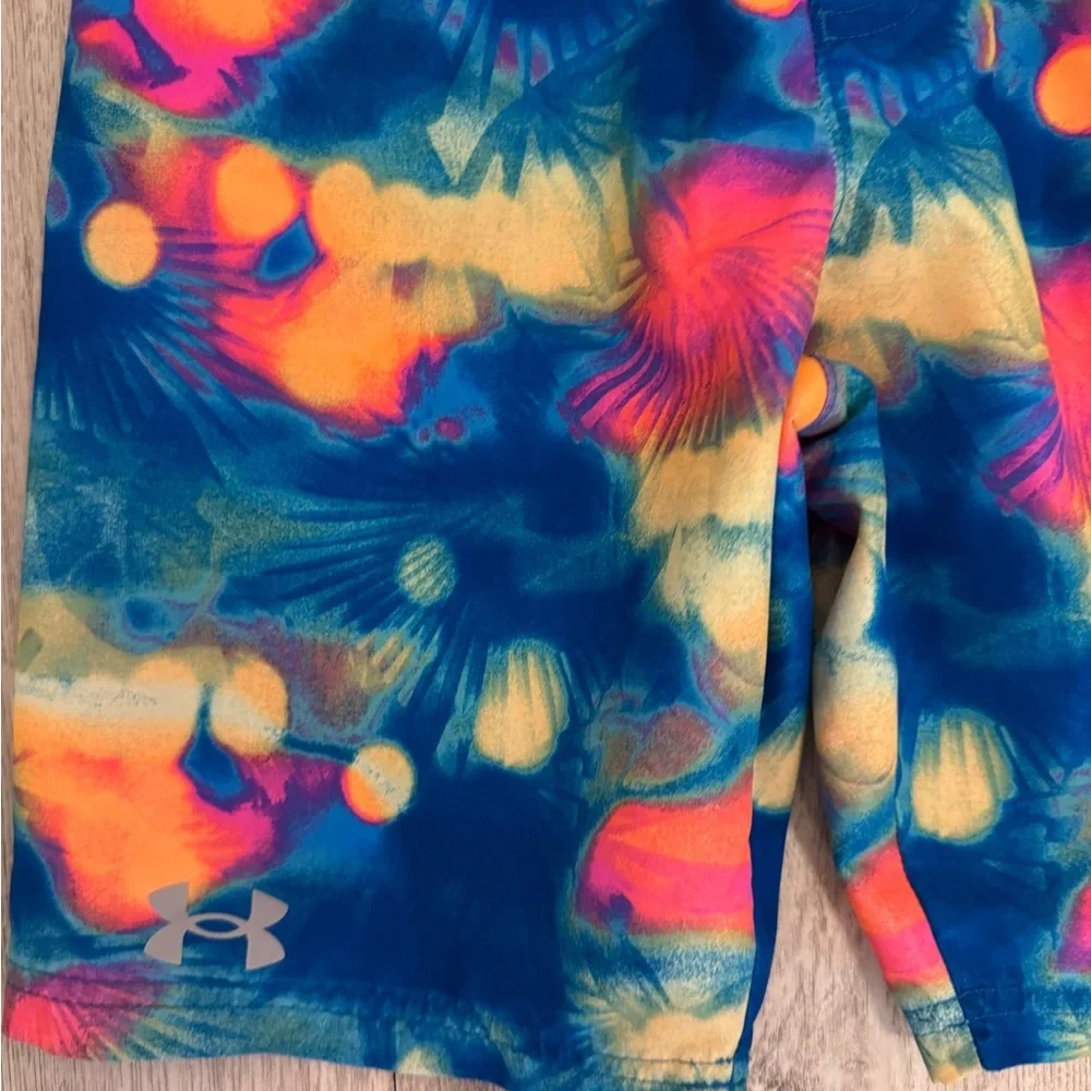 Under Armour vibrant swim